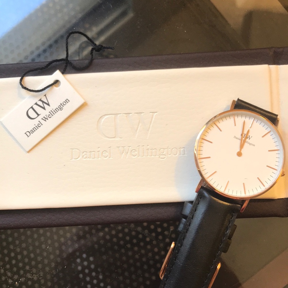 Daniel Wellington Leather watch